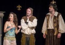 Příběh jednoho hradu ve čtvrtek na nádvoří divadla