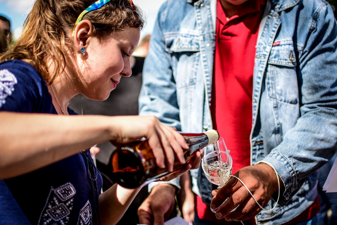 Vinaři Českého středohoří tuto sobotu otevřou své sklepy