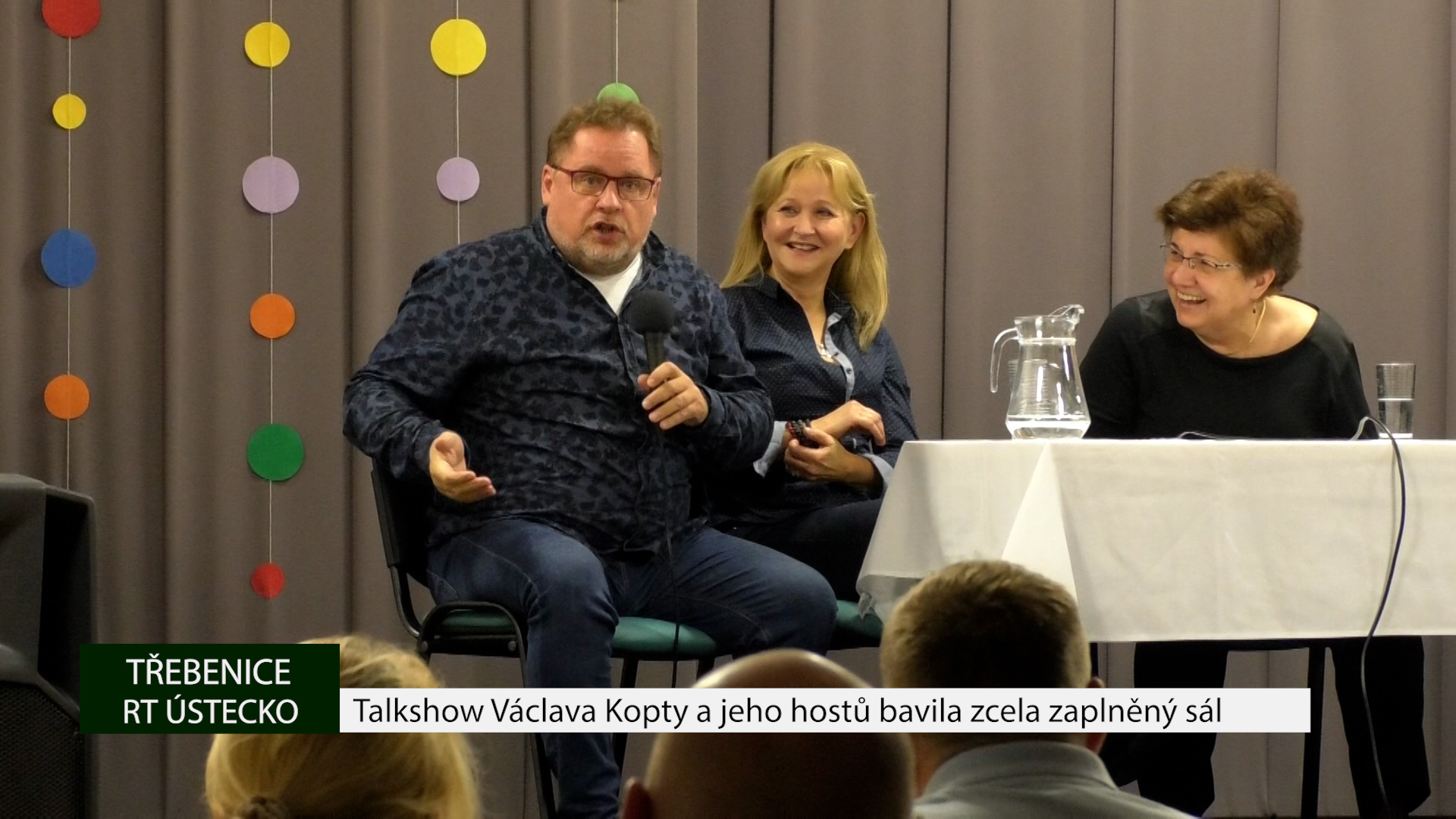 TŘEBENICE: Talkshow Václava Kopty a jeho hostů bavila zcela zaplněný sál