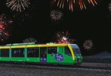 Mikulášské jízdy s ohňostrojem na Švestkové dráze