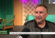LOVOSICE: Diváky rozesmála divadelní komedie Šest v tom