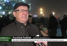 ROUDNICE N. L.: Na závěr Adventních farmářských trhů se rozsvítil vánoční strom