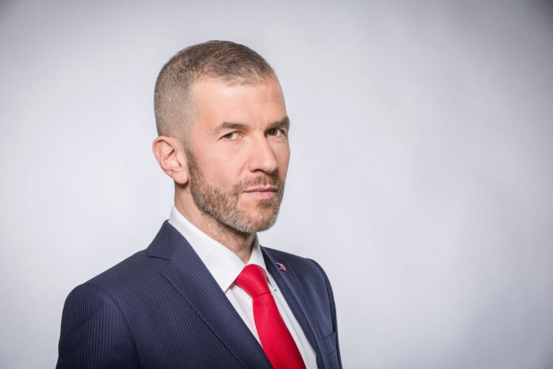 Do Lovosic přijede na besedu a autorské čtení moderátor Jakub Železný