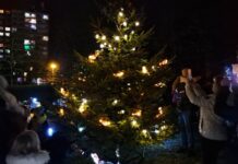 FOTOGALERIE: Rozsvícení vánočního stromu v Centru Srdíčko