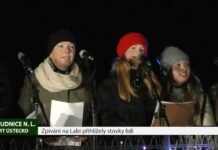 ROUDNICE N. L.: Zpívání na Labi přihlížely stovky lidí