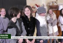 TŘEBUŠÍN: Svobodná základní škola Vánoce oslavila jarmarkem s regionálními tvůrci