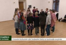 LITOMĚŘICE: V novém kulturním sále Svobodné školy se vyučovala eurytmie