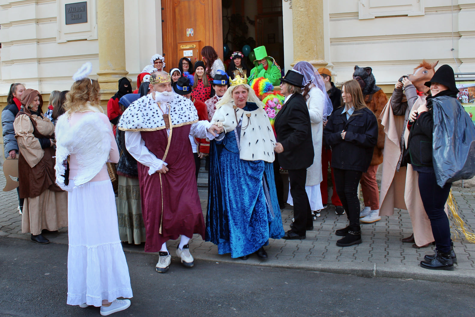 ZŠ Sady Pionýrů pořádá masopustní průvod pro širokou veřejnost