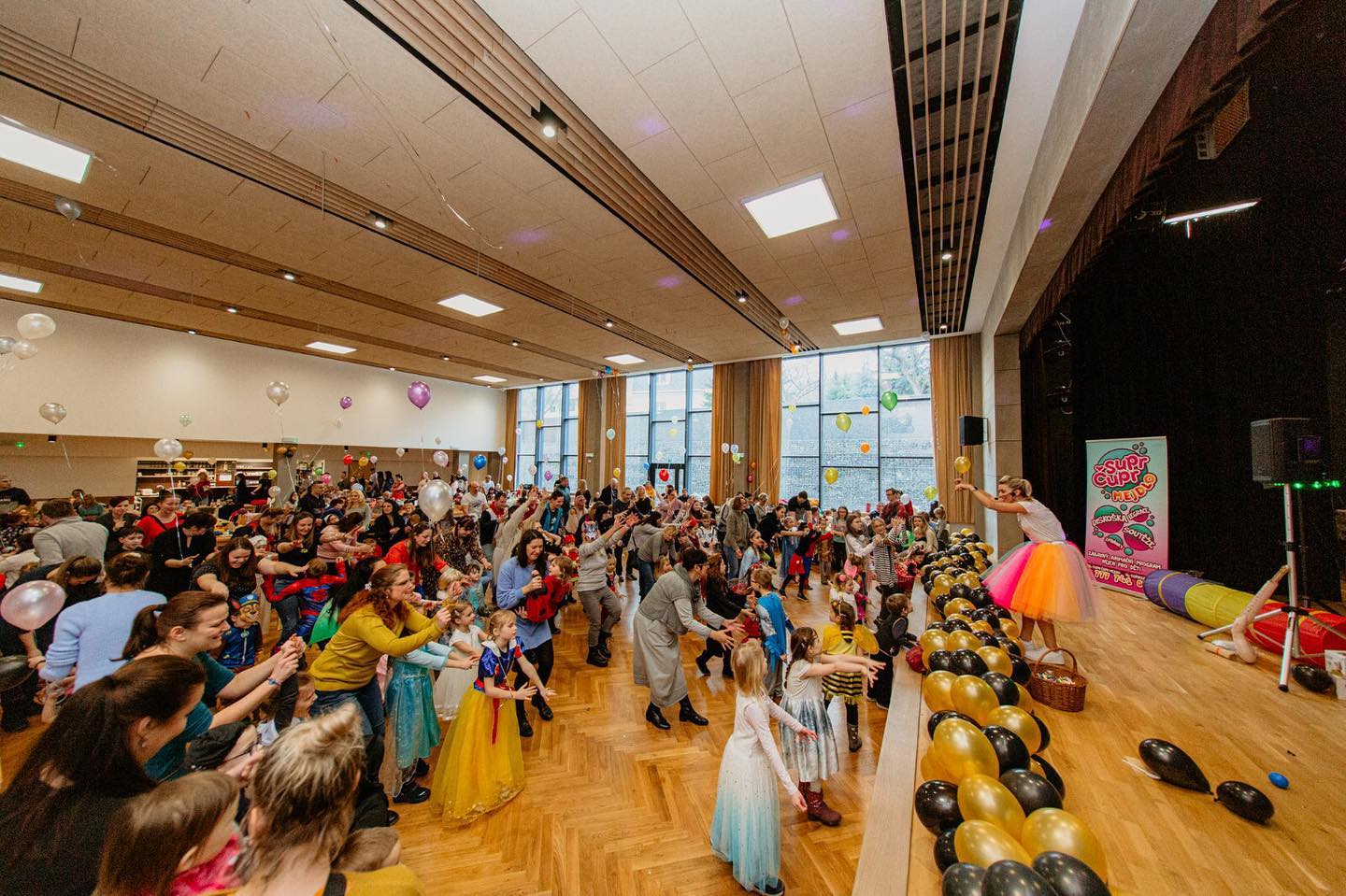 Na Dětském bále se bude tančit i kouzlit