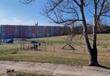 FOTOGALERIE: Psí hřiště v ulici Opuková má nové agility prvky