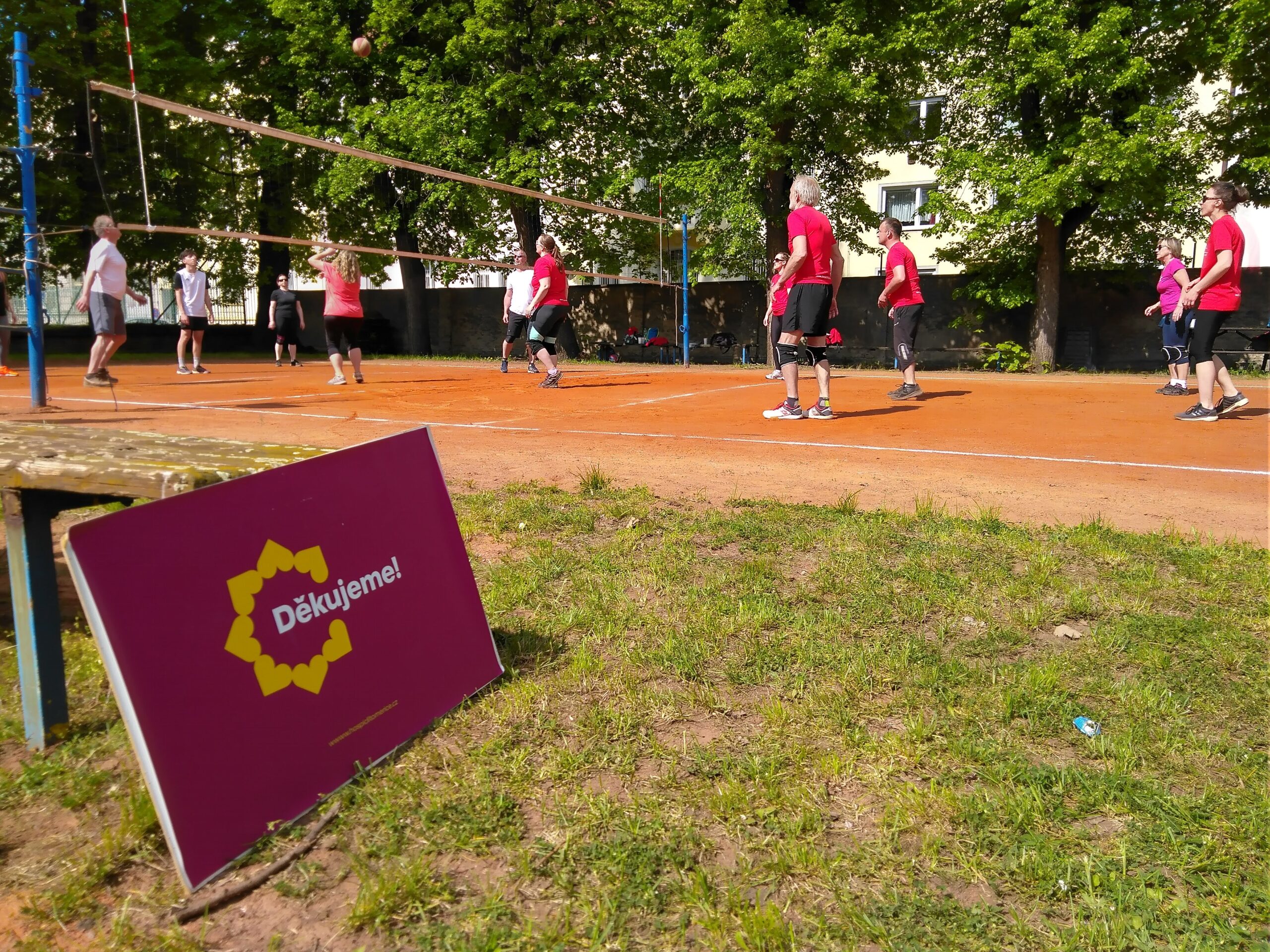 Přihlaste se na Májový volejbalový turnaj pro hospic!