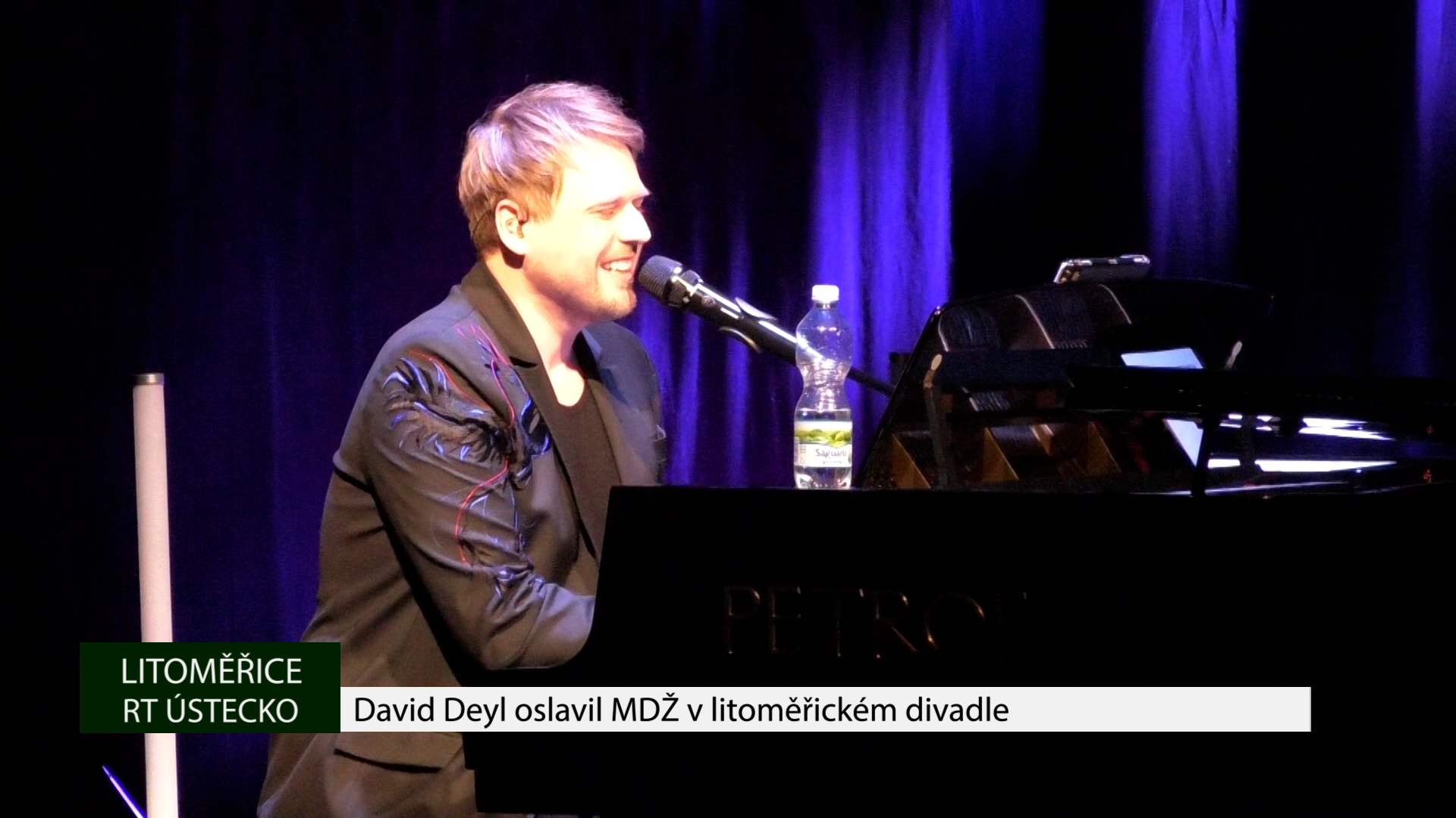 LITOMĚŘICE: David Deyl oslavil MDŽ v litoměřickém divadle