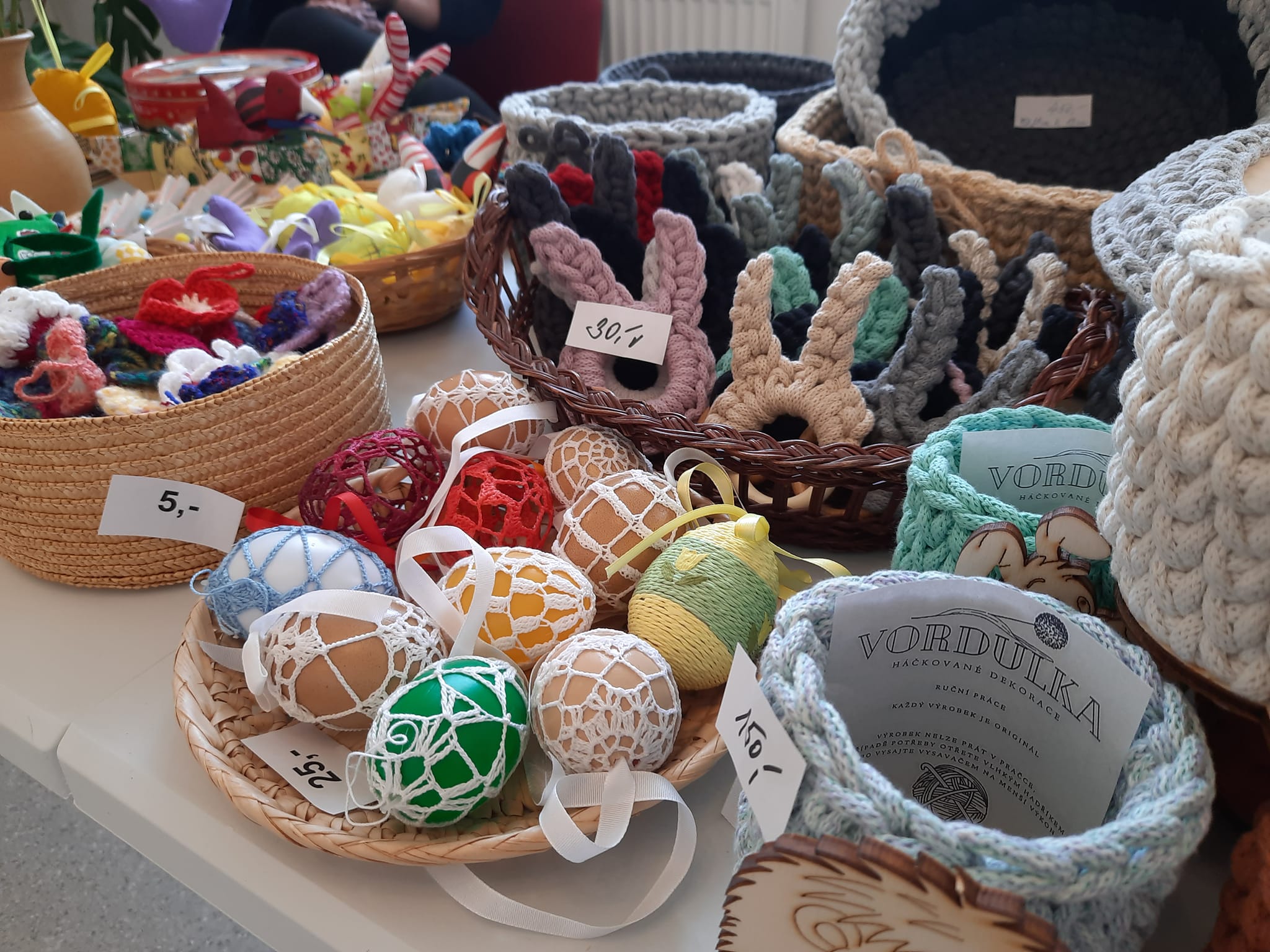 V roudnické knihovně začala Velikonoční výstava