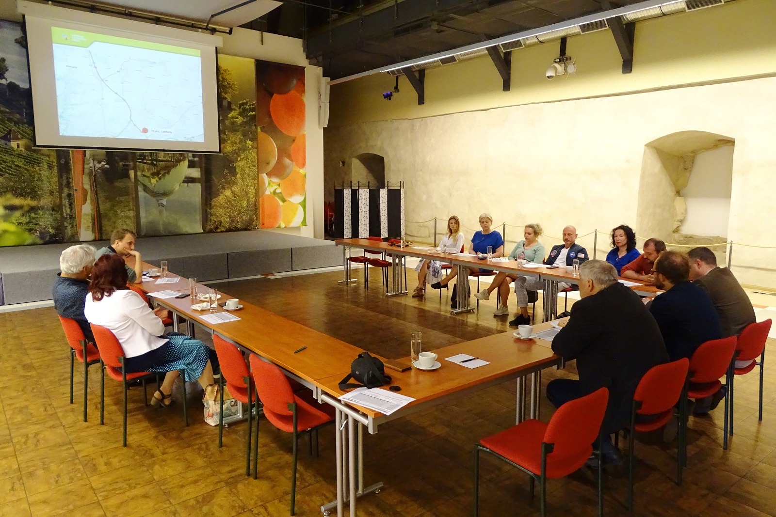 Autobusy do Prahy by měly zlevnit. Zřejmě od září