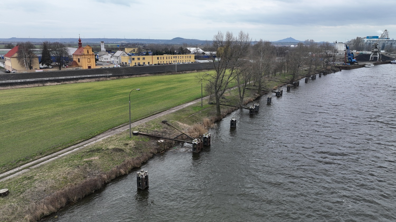 Ochranné stání u Lovosic umožní bezpečné stání velkých plavidel