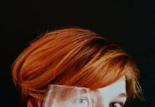 Státní zámek Libochovice hostí výstavu obrazů Lindy Glanc