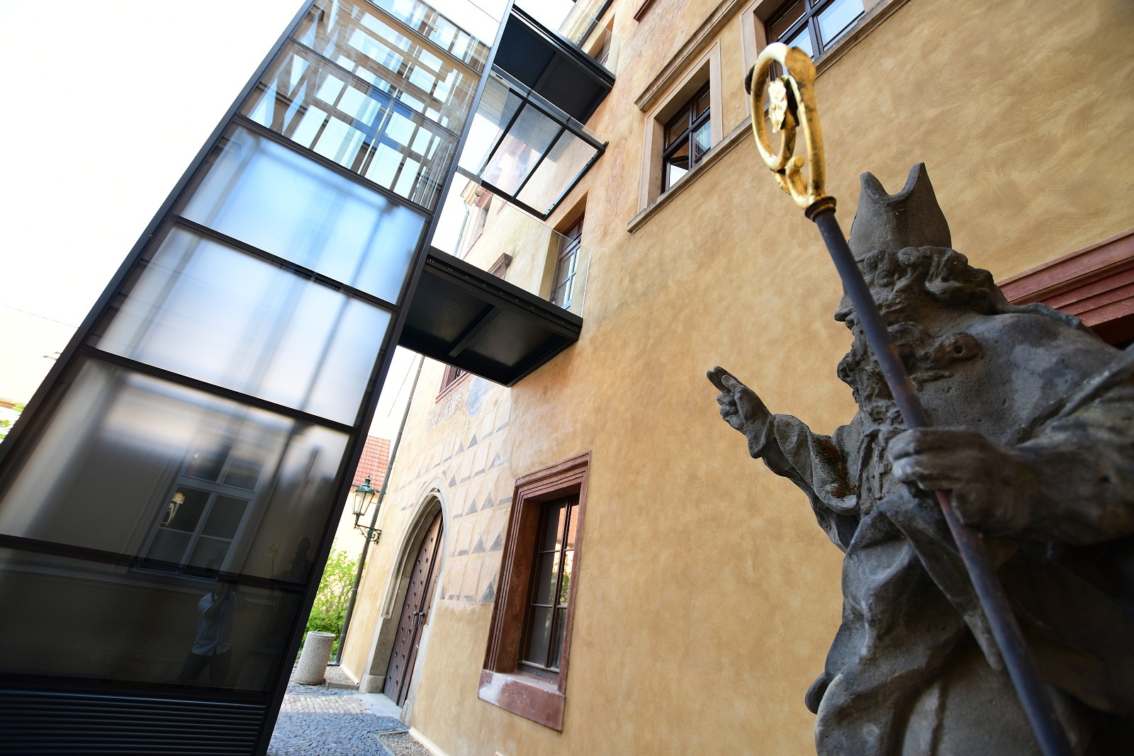 Část úřadu je díky novému výtahu bezbariérová