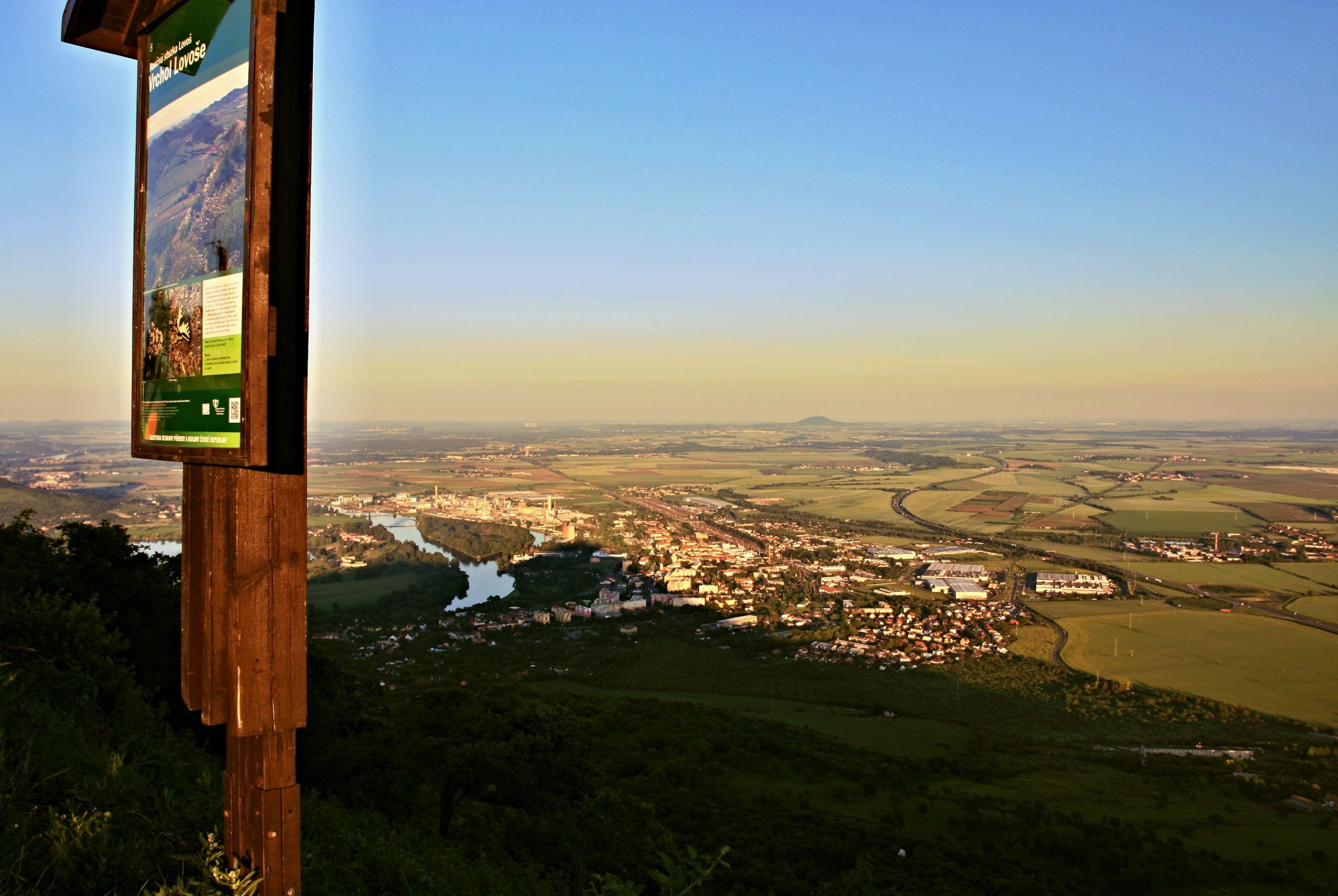 KČT Lovosice hledá provozovatele Turistické chaty na Lovoši!