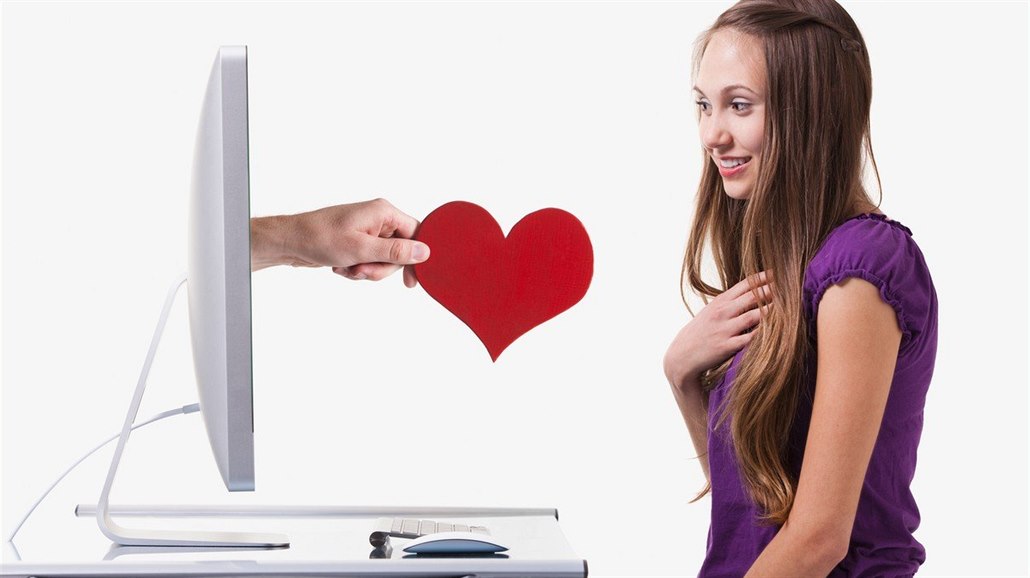 Za lásku přes internet zaplatila 380 tisíc korun