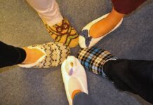 Vyjděte ven v papučích pro dobrou věc!