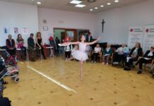 V Domově na Dómském pahorku se zpívalo a tančila baletka