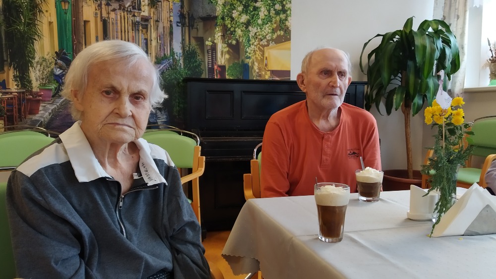 Klienti SeniorCentra SeneCura oslavili Martina stylově