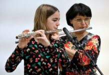 ZUŠ zpříjemnila Adventní jarmark na hradě