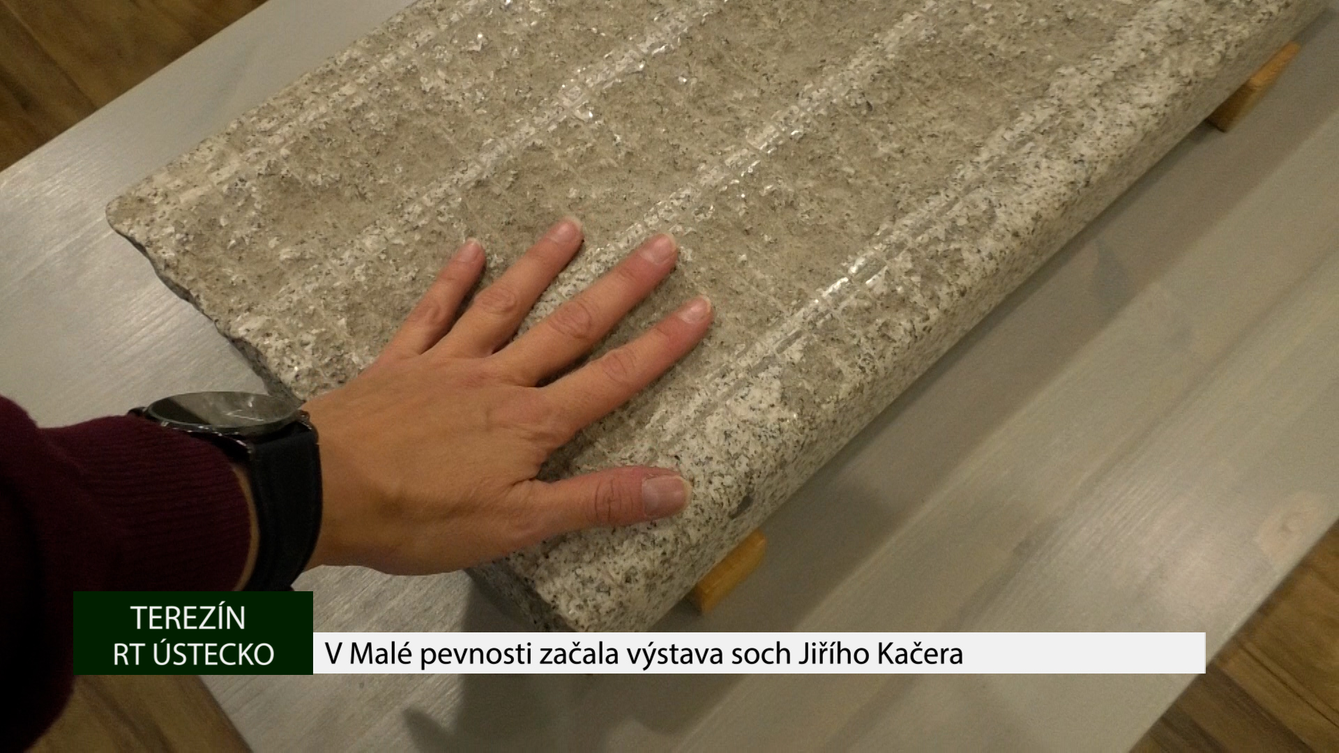 TEREZÍN: V Malé pevnosti začala výstava soch Jiřího Kačera