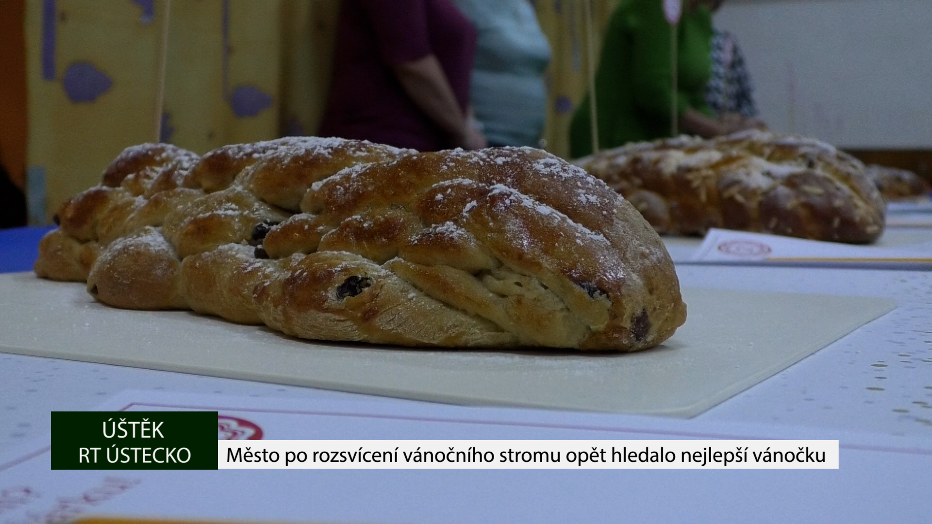 ÚŠTĚK: Město po rozsvícení vánočního stromu opět hledalo nejlepší vánočku