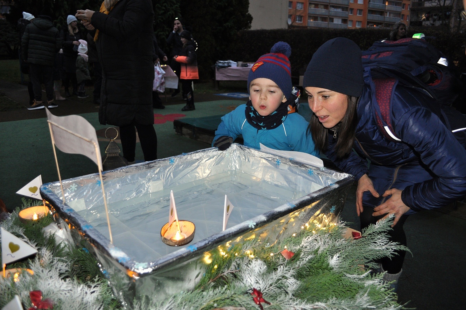 Slavnostní rozsvícení vánočního stromu s programem má i Centrum Srdíčko
