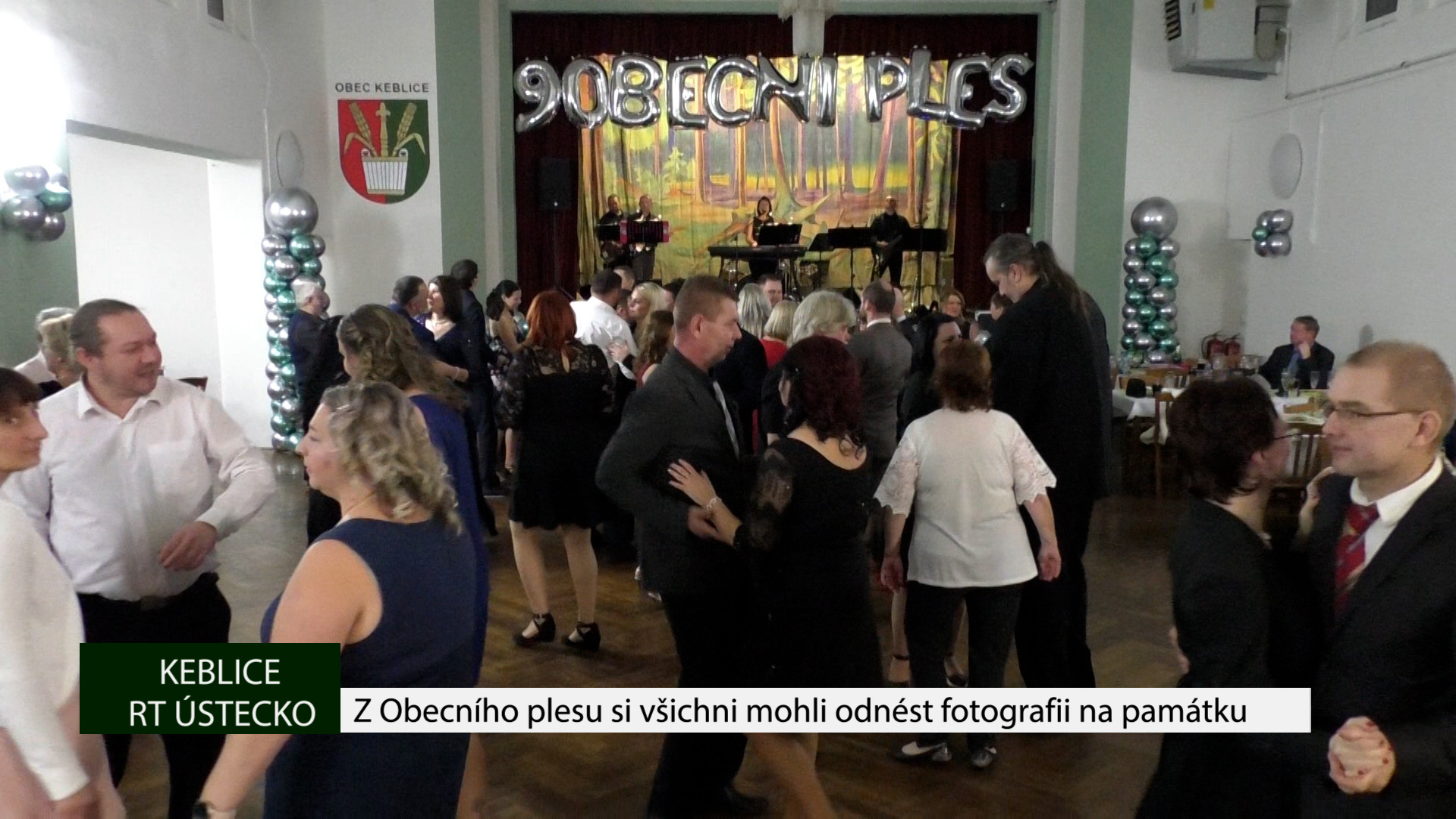 KEBLICE: Z Obecního plesu si všichni mohli odnést fotografii na památku