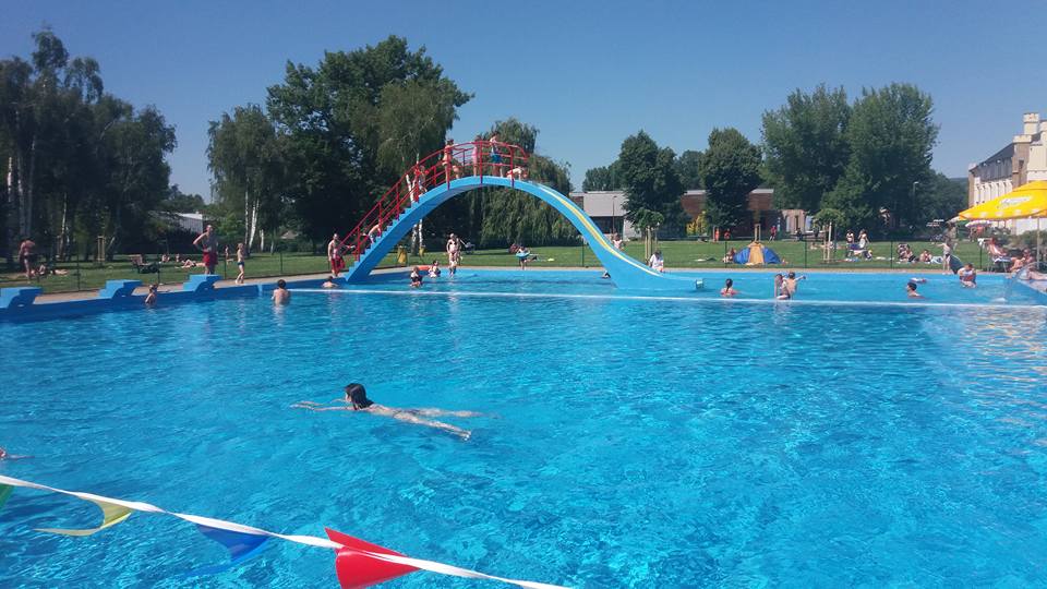 Hledá se nový provozovatel občerstvení na koupališti v Lovosicích