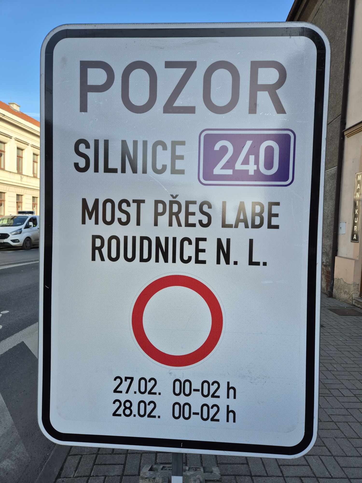 Nutná oprava v nočních hodinách uzavře roudnický most