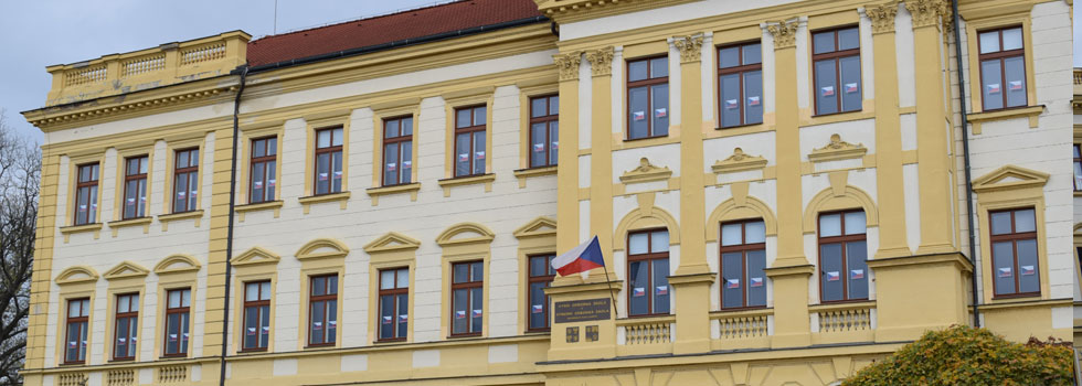 Nového ředitele hledá také VOŠ A SOŠ v Roudnici nad Labem