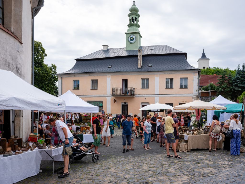 Velikonoční jarmark v Levíně potěší hlavně keramikou