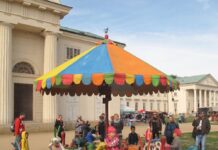 Velikonoční jarmark na zámku v Ploskovicích nezklame