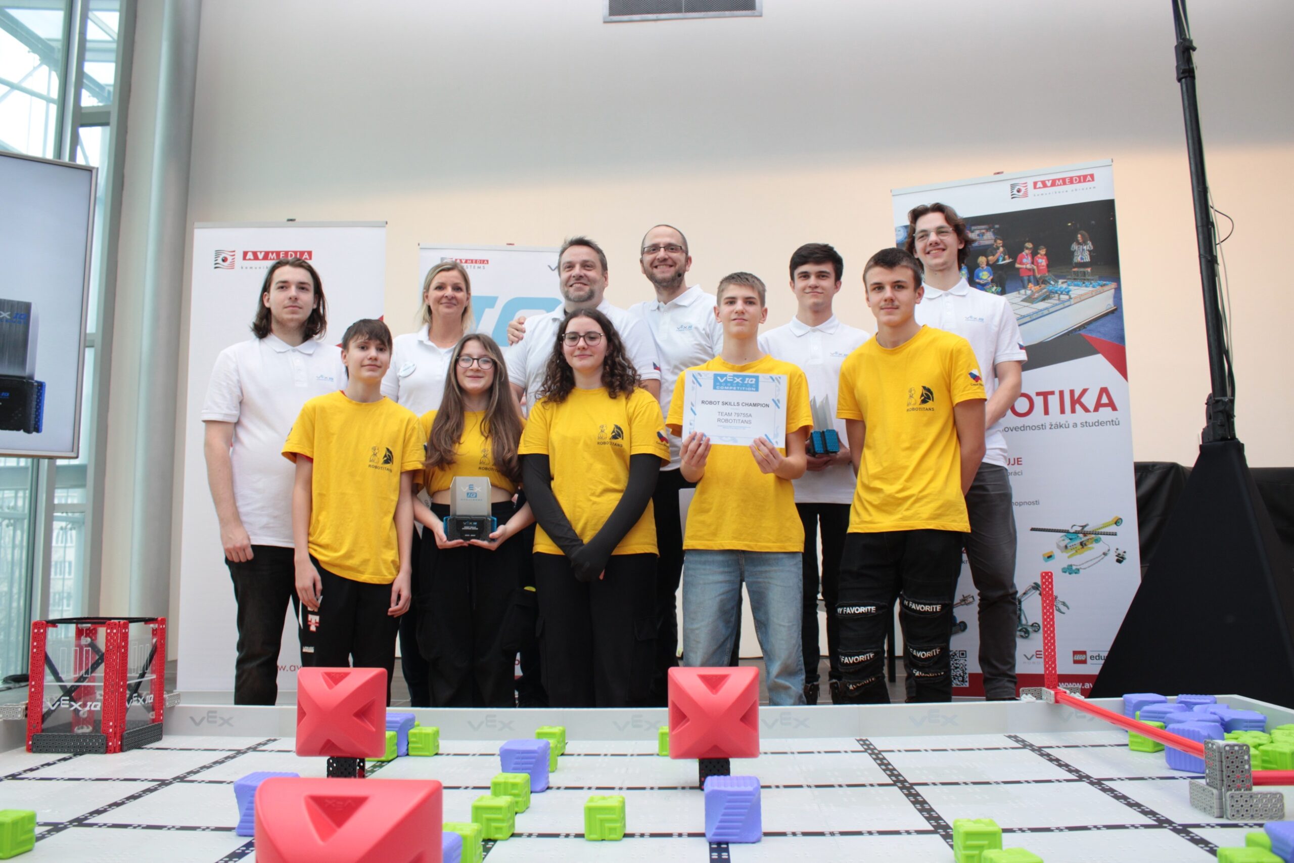 Pomozte žákům ZŠ Na Valech odcestovat na mistrovství světa!