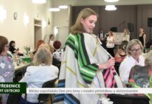 TŘEBENICE: Město uspořádalo Den pro ženy s módní přehlídkou a občerstvením