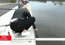 ŠTĚTÍ: Vodáci slavnostně odemykali Labe