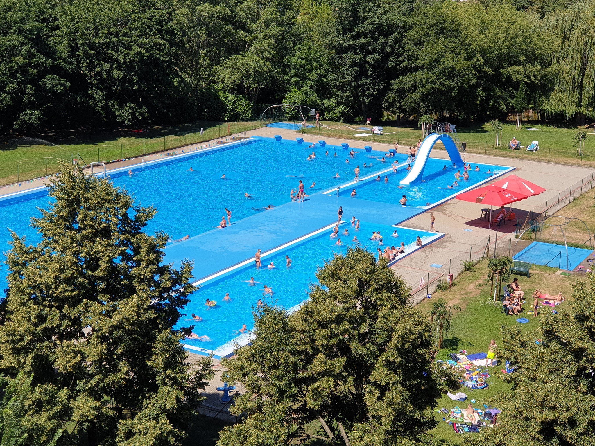 Koupaliště v Lovosicích dnes zahajuje sezónu
