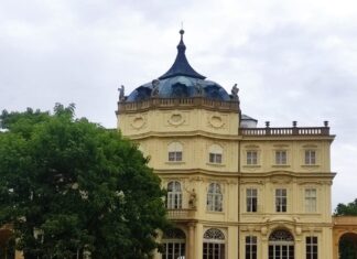 Filmový večer s nádechem Francie bude i se šansony a francouzským menu