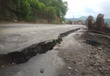 Silnice v Libochovanech bude po sesuvu zprovozněna 31. července