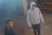 Poznáte muže na fotografiích? Hledá je policie!