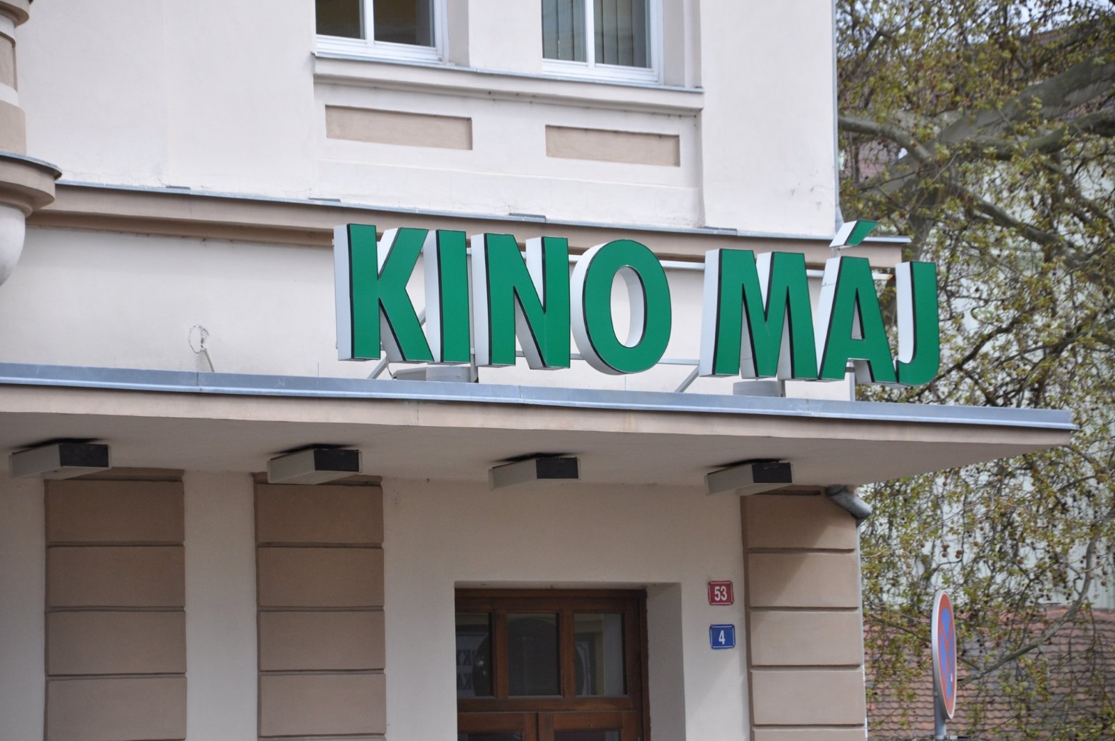 Kino Máj je do odvolání mimo provoz