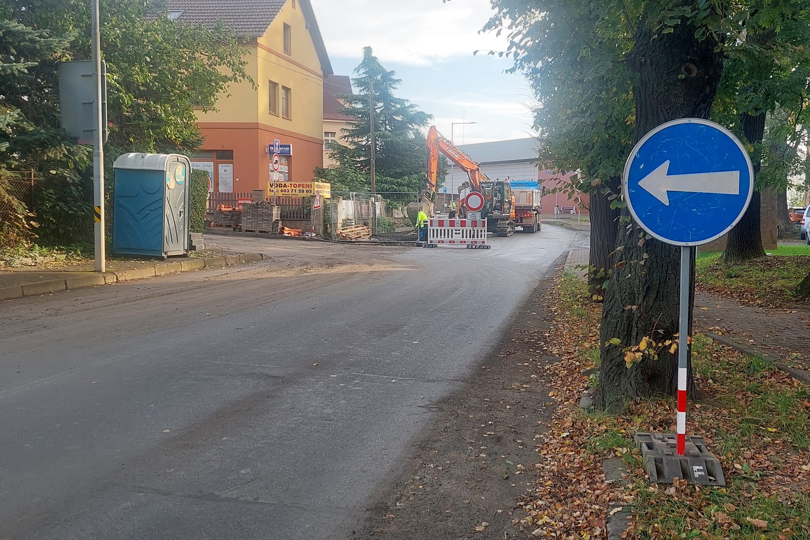 U zimního stadionu pokračují dopravní omezení