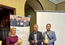 Zlaté cimbuří do Budyně a Zlatý džbánek do Levína