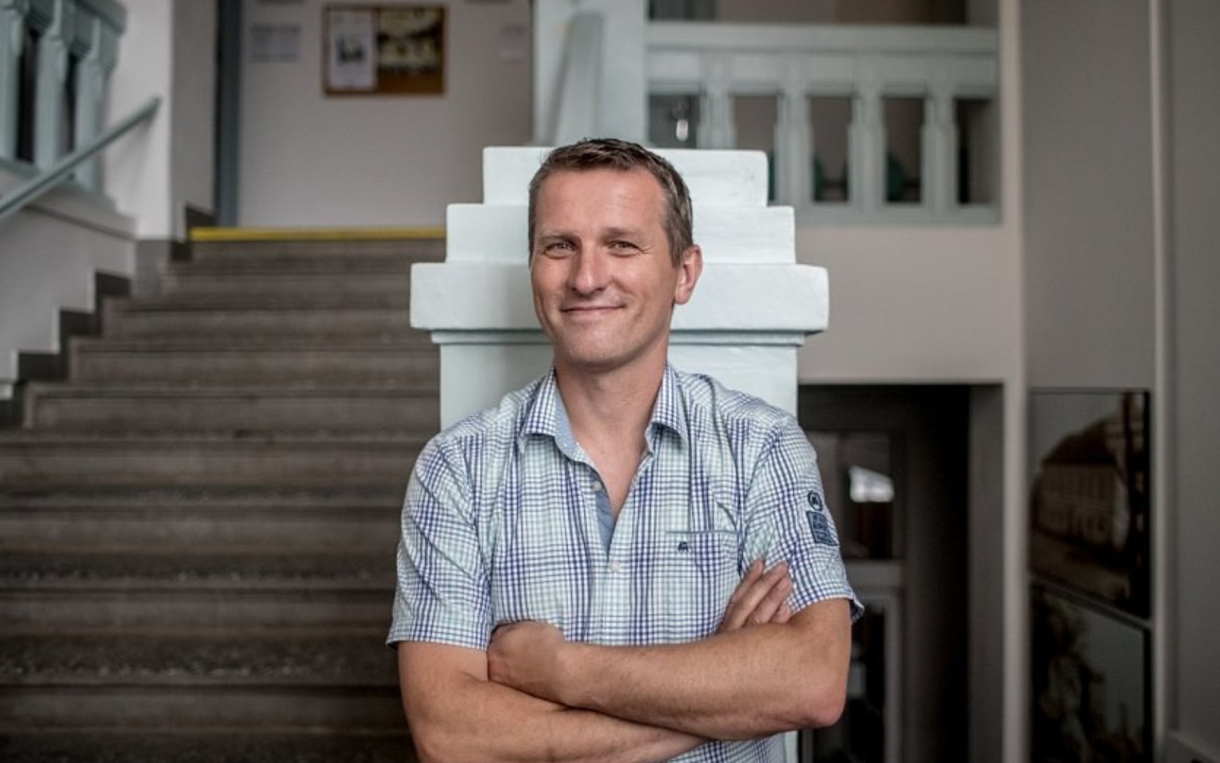 Do Lovosic přijede na besedu Vladimír Kořen. Představí Řeku zázraků