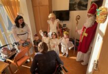 Mikuláš naděloval také v SeniorCentru SeneCura v Terezíně
