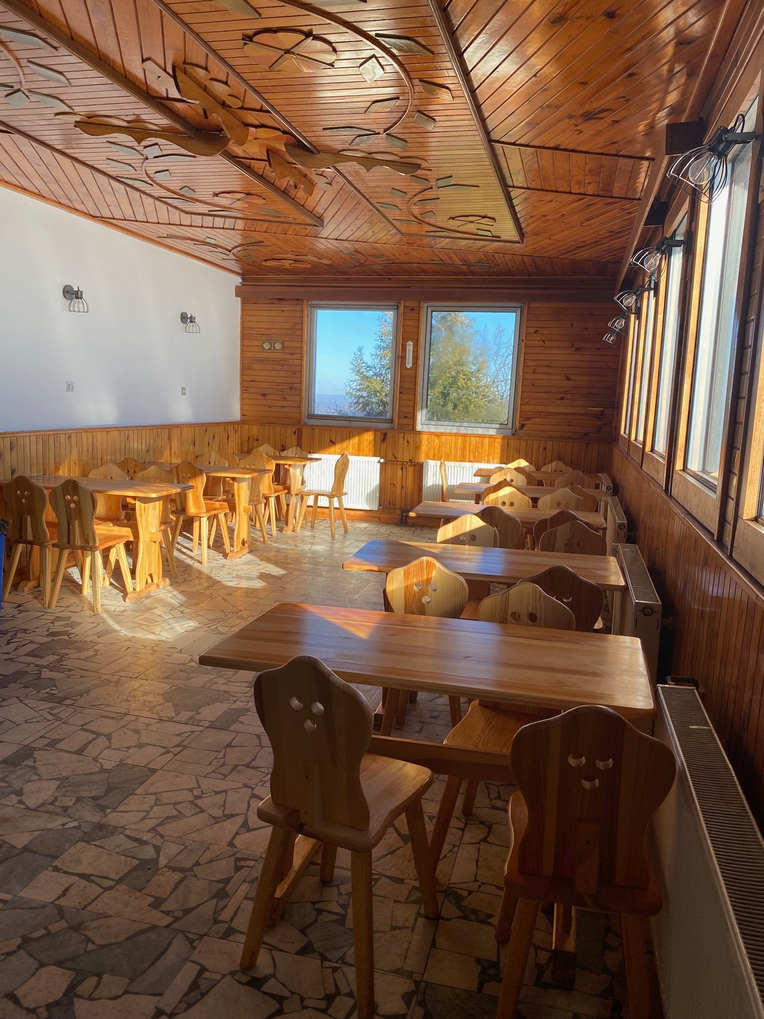 Chata Lovoš shání brigádníky