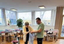 Klienti SeniorCentra SeneCura si nakoupili oblečení bez nutnosti cestovat do obchodů